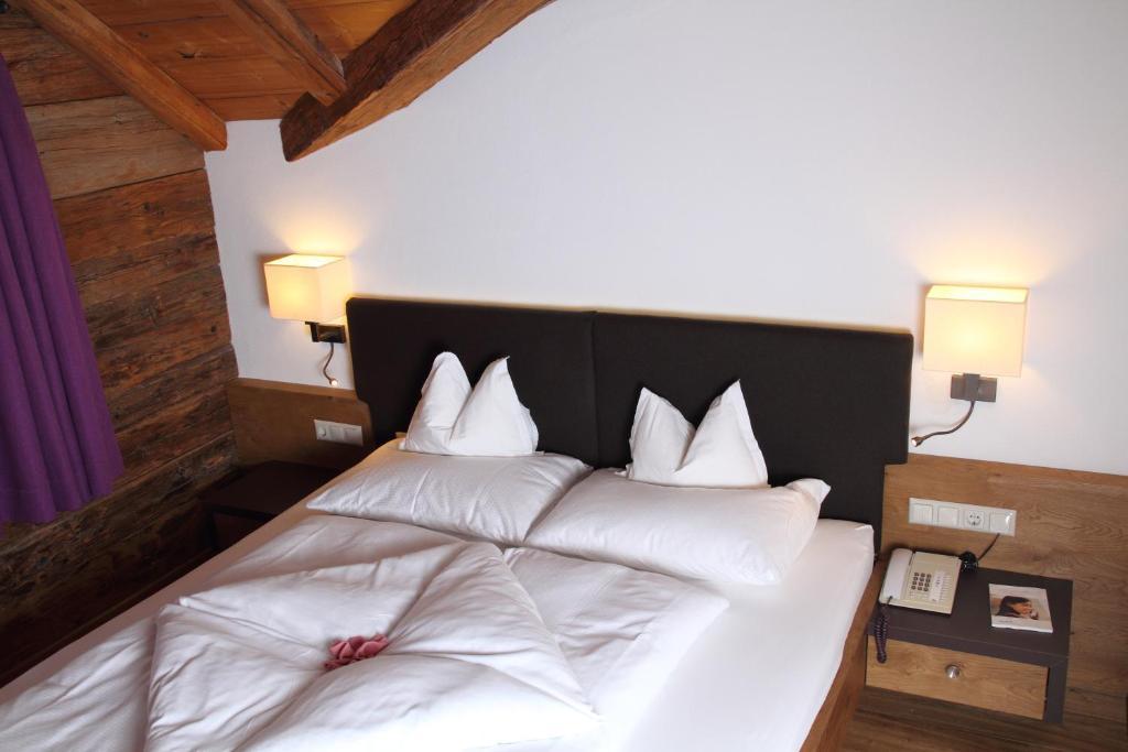 Hotel Kirchenwirt Кирхберг ин Тирол Екстериор снимка