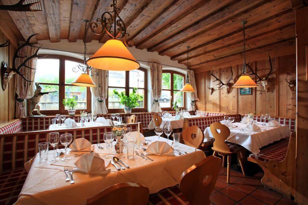 Hotel Kirchenwirt Кирхберг ин Тирол Екстериор снимка